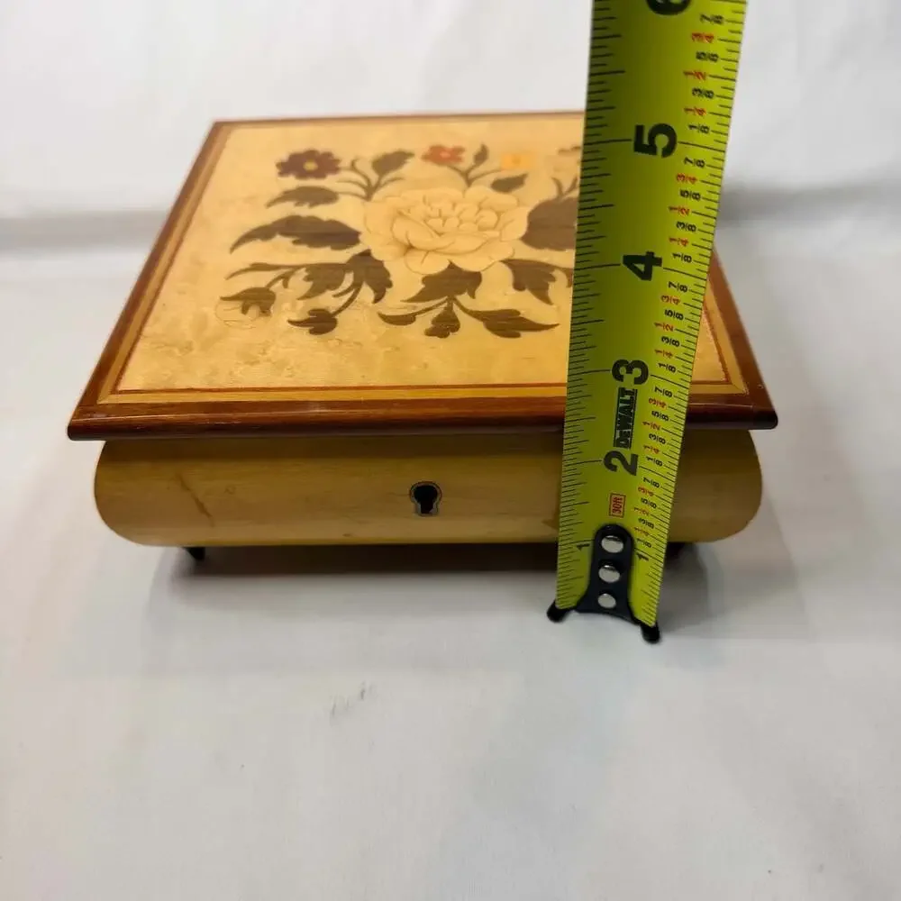 Vintage Sorrento Italian Inlaid Wood Floral Jewelry Trinket Box